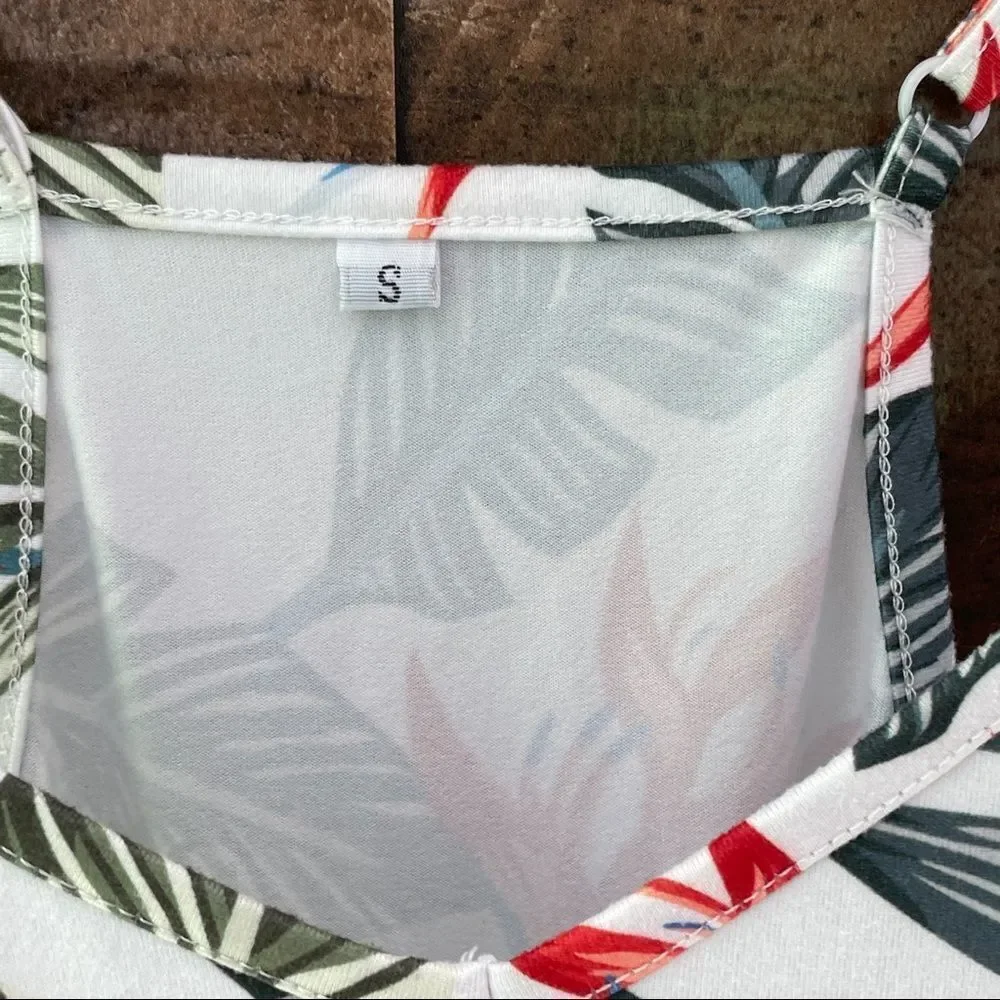 Palm Leaf Summer Shorts Romper Size Small - Picture 8 of 10